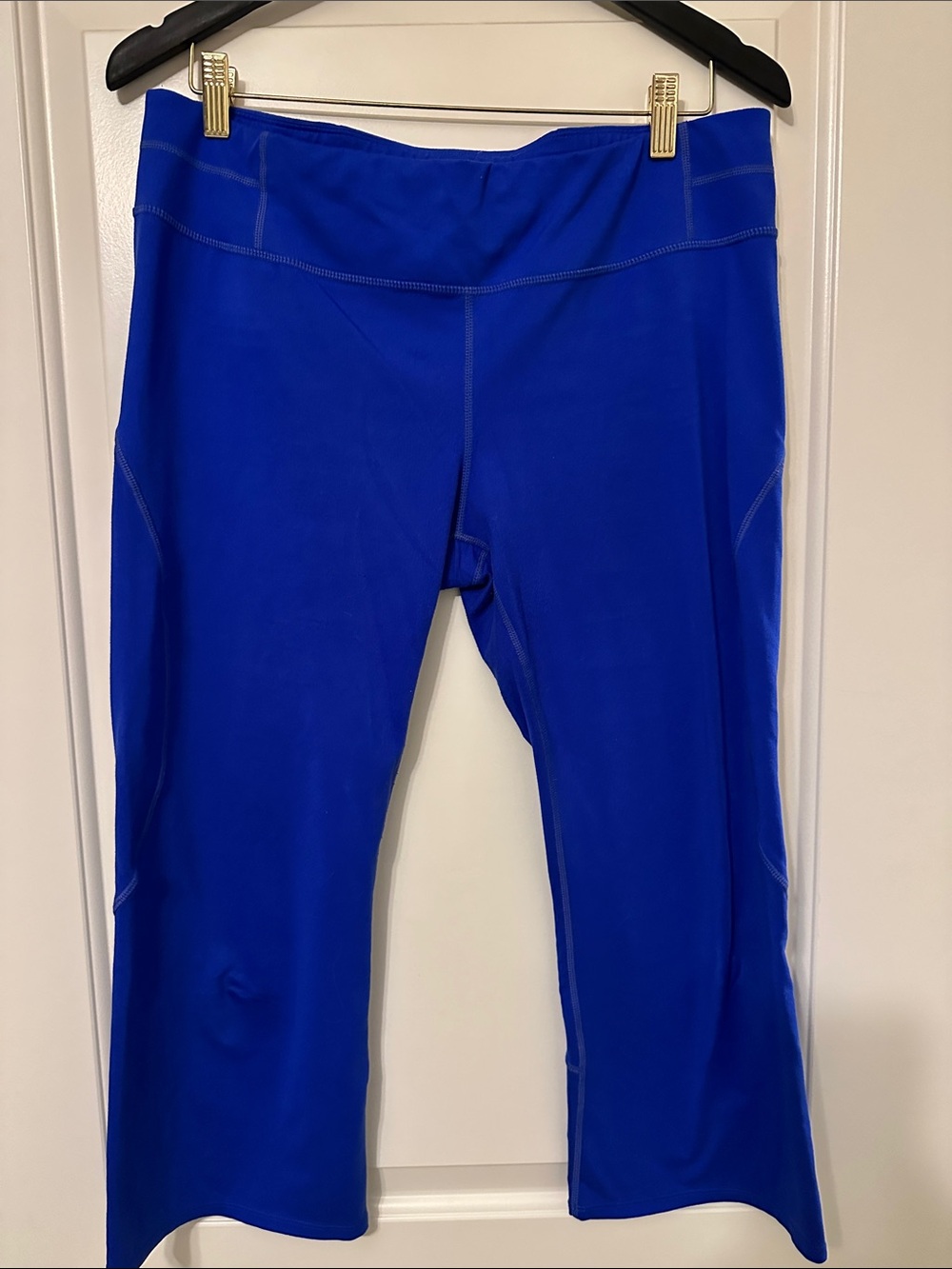 Athleta Cropped Flair Leggings